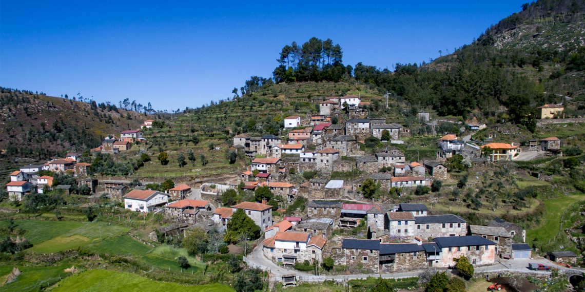 União das freguesias de Covelo de Paivó e Janarde in Arouca - Portugal