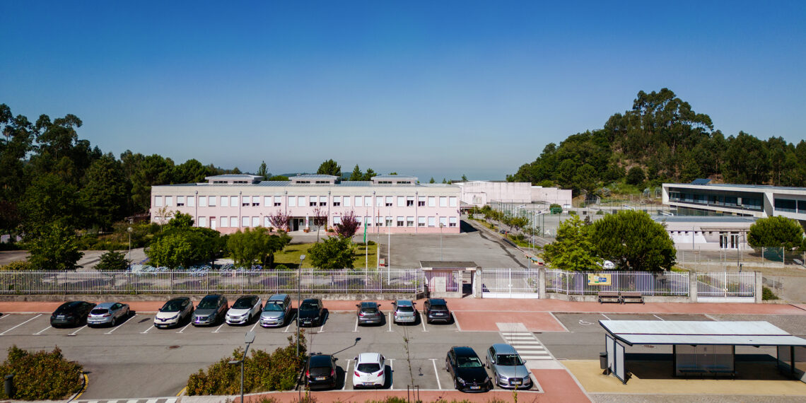 Escola Básica e Secundária de Escariz