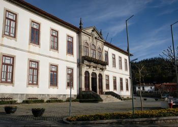 Fachada da Câmara Municipal de Arouca