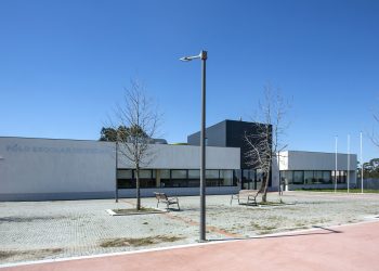 Covid-19 | Escolas para acolhimento de filhos e outros dependentes dos trabalhadores de serviços essenciais