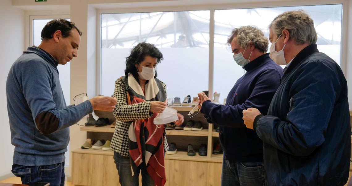 Arouca inicia produção de máscaras comunitárias reutilizáveis para distribuição à comunidade