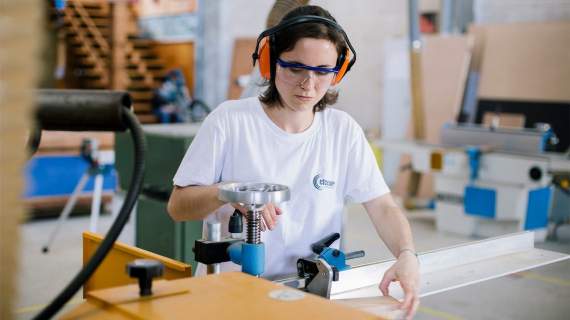 Arouca promove formação profissional no setor da construção civil