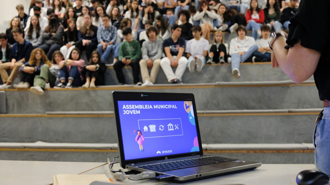 Em curso a nova edição da Assembleia Municipal Jovem
