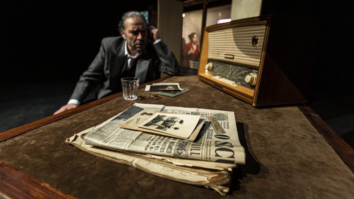 Espetáculo de teatro “As memórias do meu pai na rádio do meu tio” pelo Teatro Regional da Serra do Montemuro