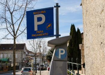 Proposta de alteração do regulamento das zonas de estacionamento de duração limitada em consulta pública