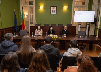 Município investe mais de 90 mil euros em bolsas de estudo para jovens estudantes do ensino superior