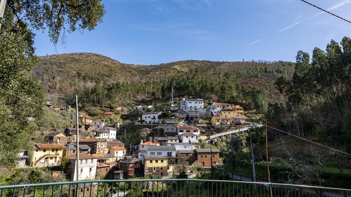Câmara vai construir caminho circular na aldeia de Telhe, com a colaboração do Exército, para prevenir incêndios