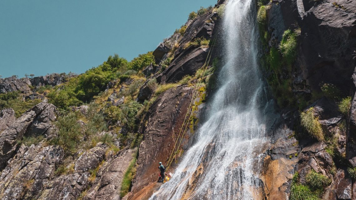 Encontro Internacional de Canyoning reúne cerca de 400 participantes em Arouca