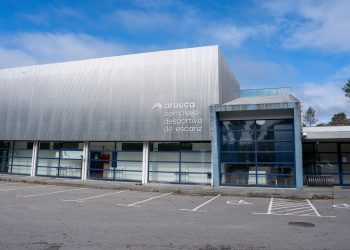 Ginásio do Complexo Desportivo de Escariz duplica de área e reabre ao público após profunda requalificação